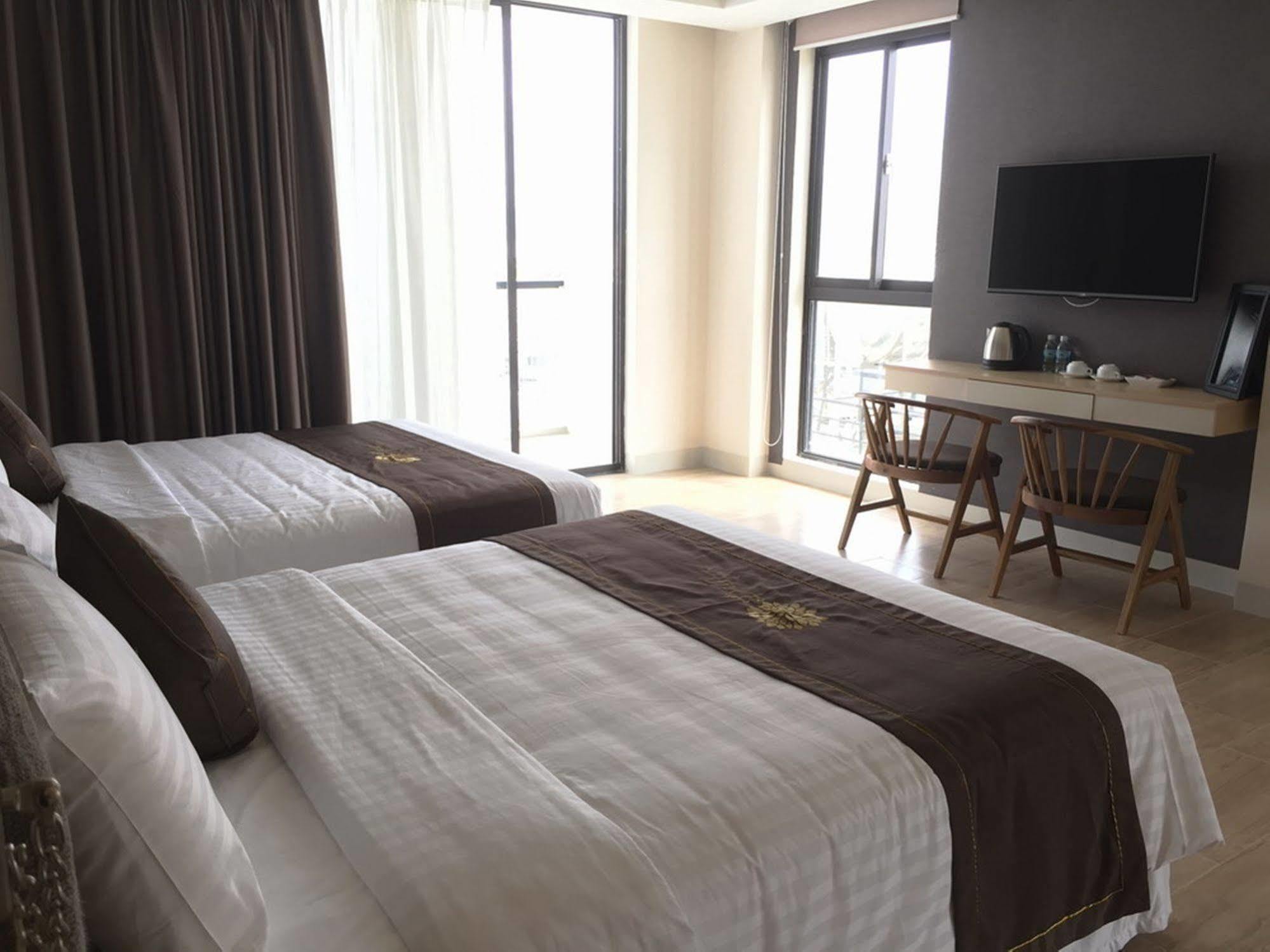 Daisy Hotel Нячанг Экстерьер фото