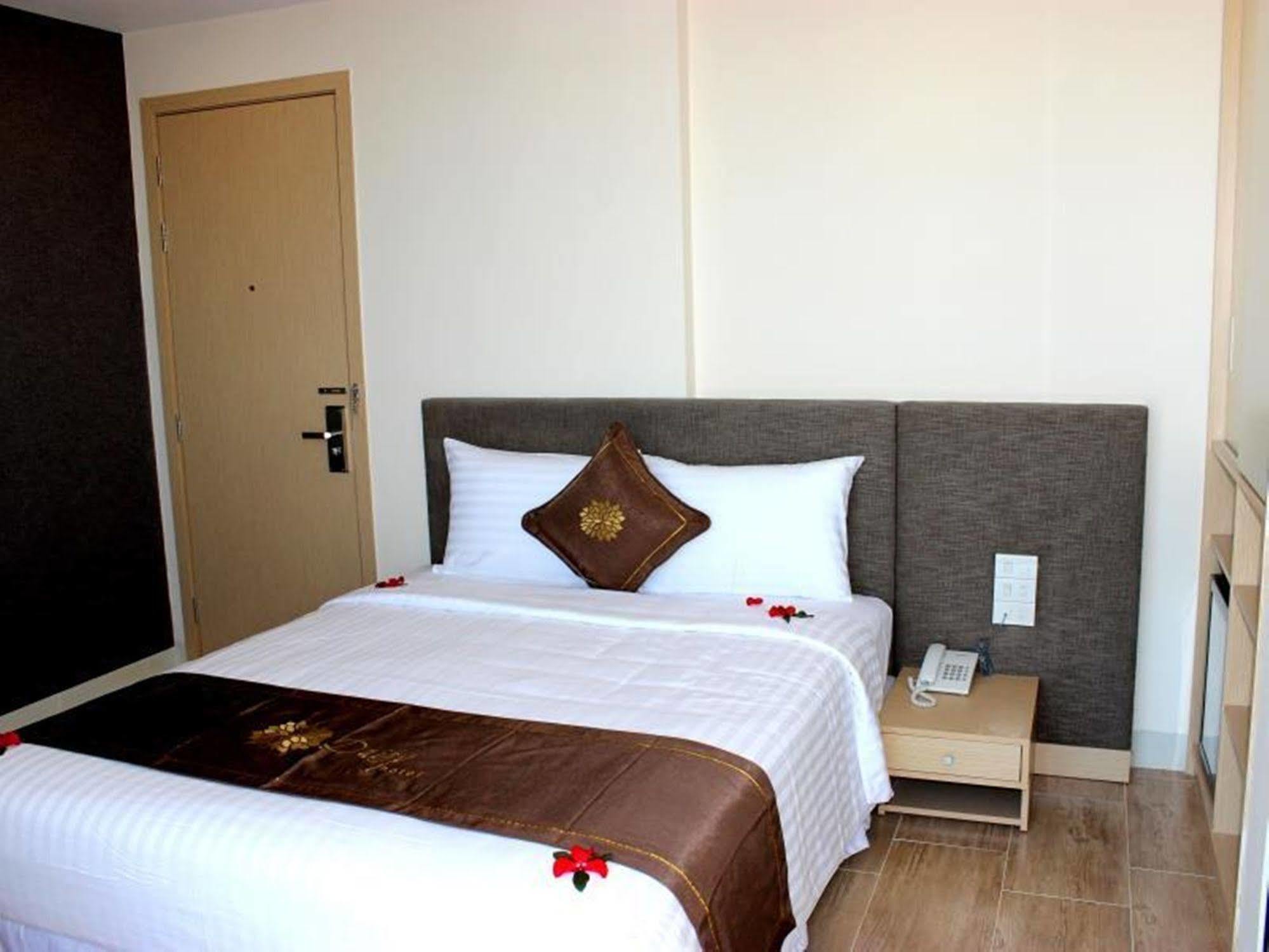 Daisy Hotel Нячанг Экстерьер фото